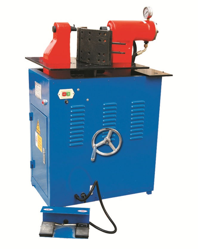 電動液(ye)壓制動蹄片投(tóu)鉚機